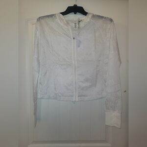 Zyia active white breeze jacket NWT size small